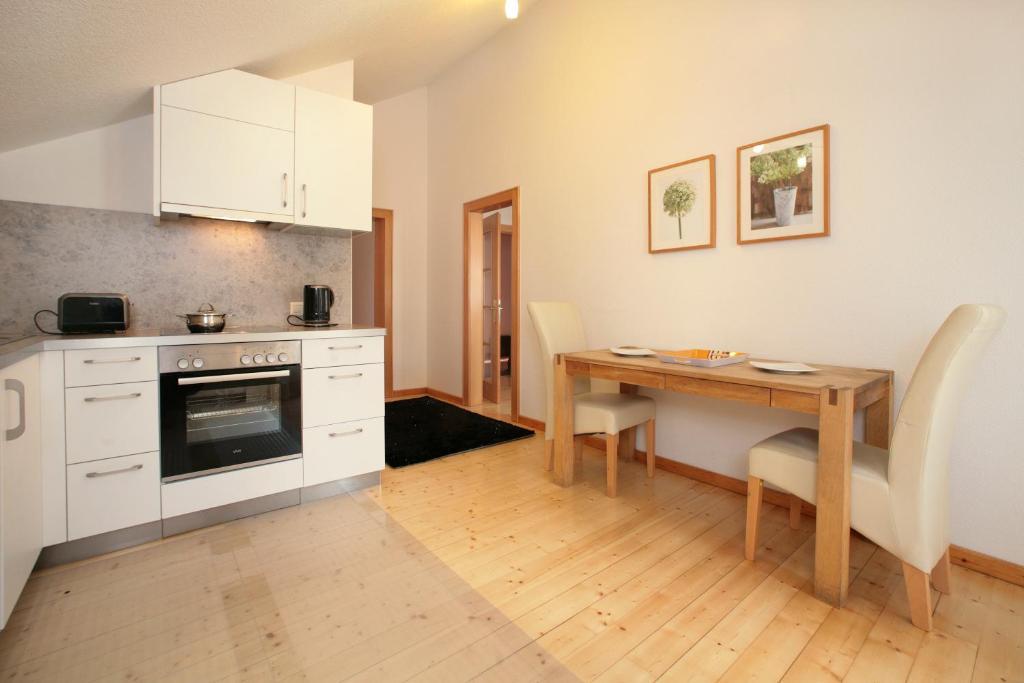 City Apartments Mozart Zell am See Pokoj fotografie